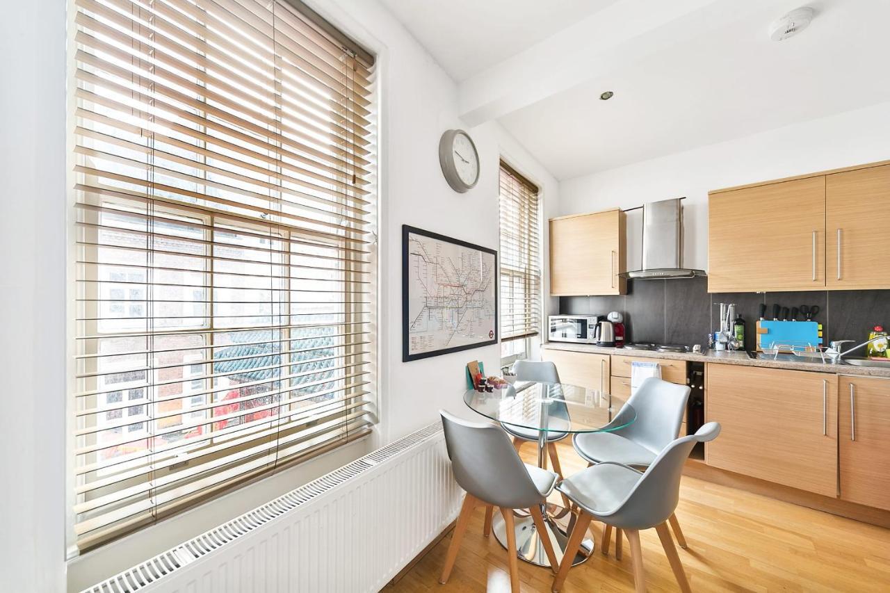 Chic & Contemporary 2 Bed Flat Sleeps 6 In Soho Appartamento